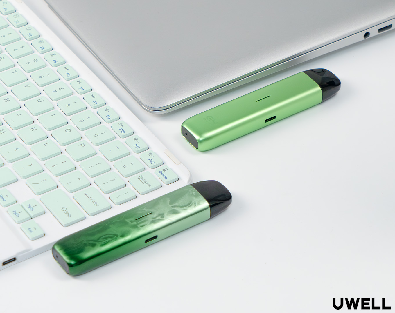 Uwell Caliburn G4 Mini – Lifestyle-Aufnahme 7
